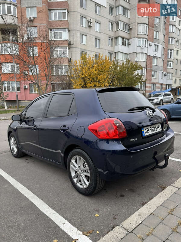 Хэтчбек Toyota Auris 2008 в Виннице