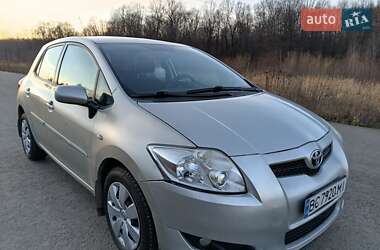 Хэтчбек Toyota Auris 2008 в Трускавце