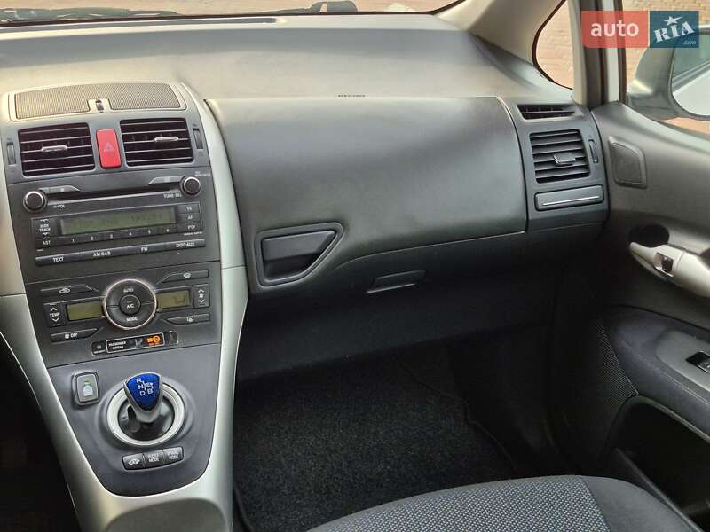 Хетчбек Toyota Auris 2011 в Одесі