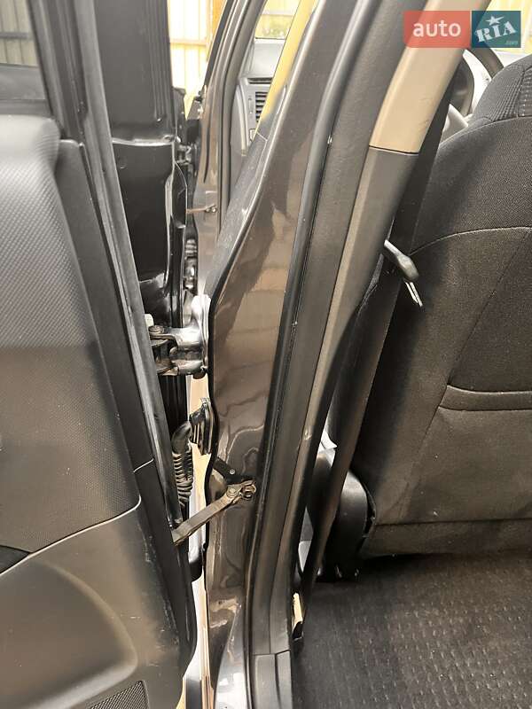 Хэтчбек Toyota Auris 2008 в Полтаве