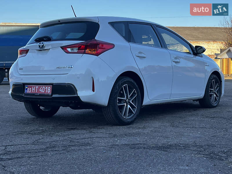 Хэтчбек Toyota Auris 2013 в Луцке фото 12 Хэтчбек Toyota Auris 2013 в Луцке