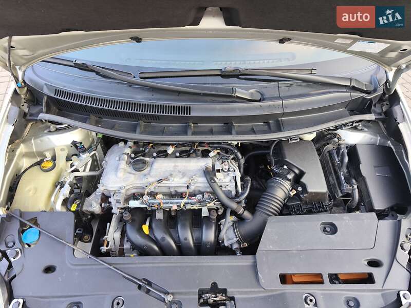 Хетчбек Toyota Auris 2007 в Дніпрі