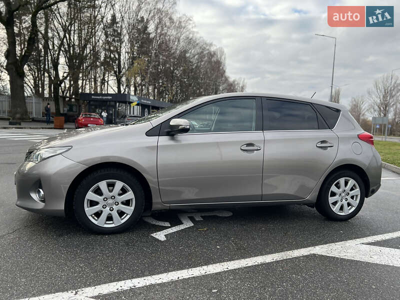 Хетчбек Toyota Auris 2013 в Вінниці