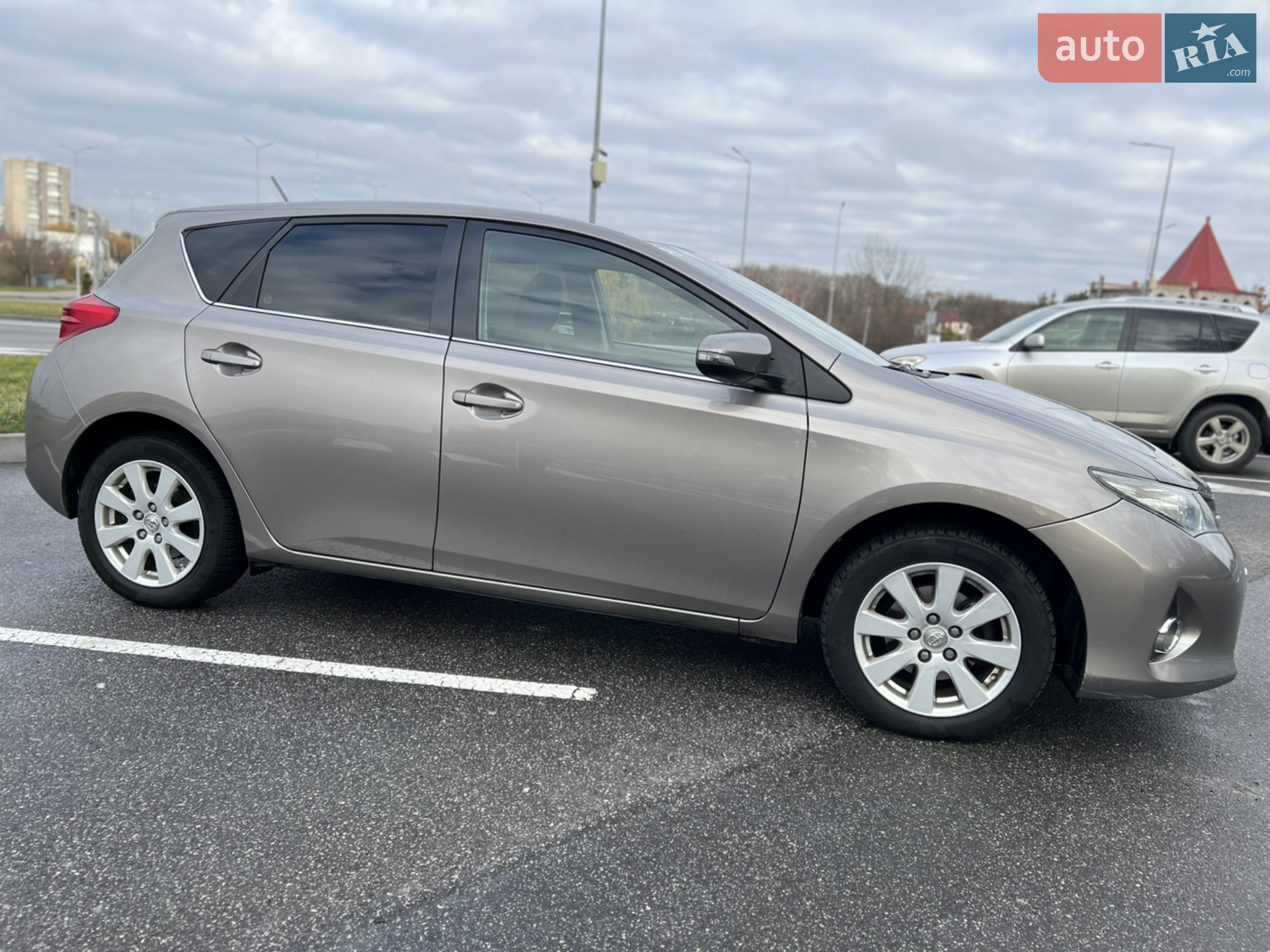 2013 Toyota Auris - мініатюра 10
