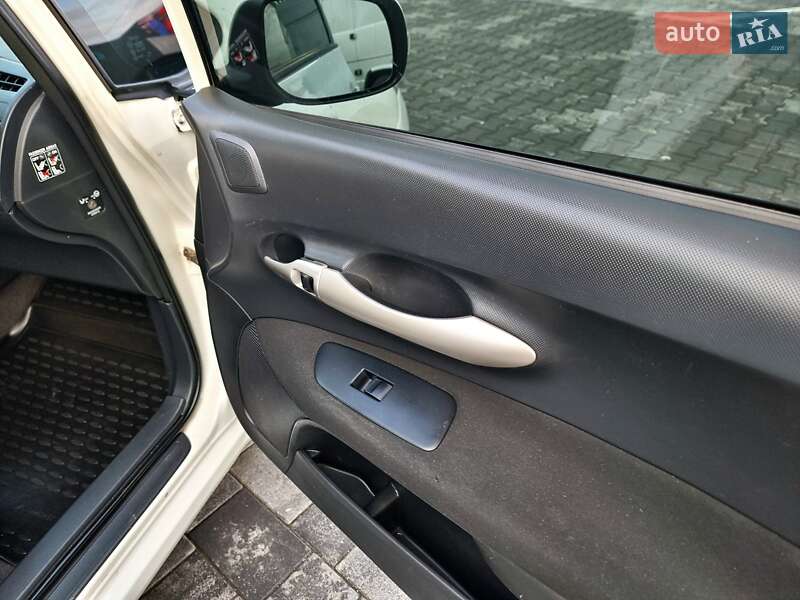 Хетчбек Toyota Auris 2010 в Вінниці