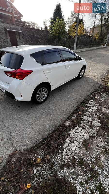 Хетчбек Toyota Auris 2014 в Дніпрі фото 2 Хетчбек Toyota Auris 2014 в Дніпрі