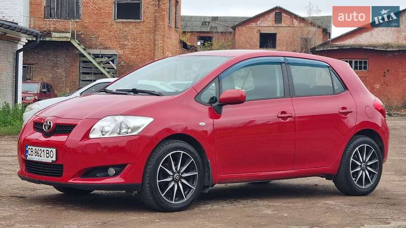 Хэтчбек Toyota Auris 2008 в Чернигове