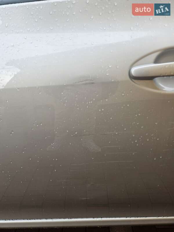 Хетчбек Toyota Auris 2011 в Львові