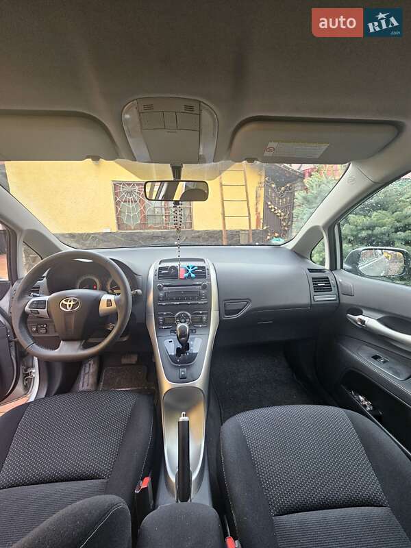 Хетчбек Toyota Auris 2011 в Львові