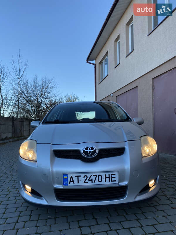 Хетчбек Toyota Auris 2006 в Івано-Франківську