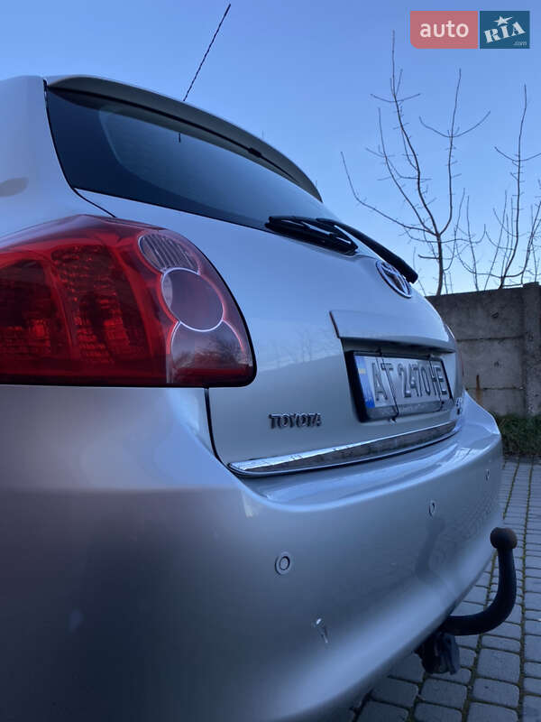 Хетчбек Toyota Auris 2006 в Івано-Франківську