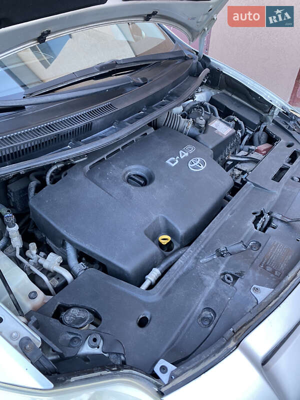 Хетчбек Toyota Auris 2006 в Івано-Франківську