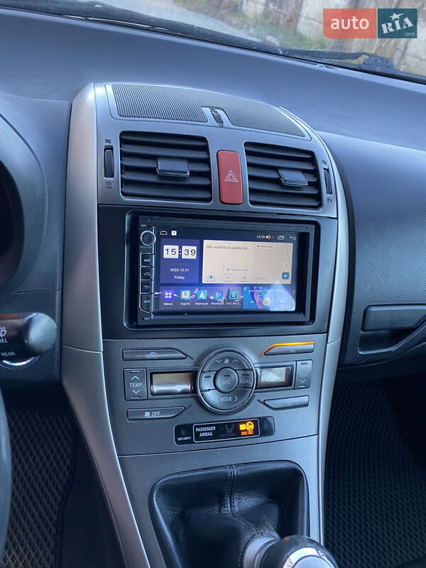 Хетчбек Toyota Auris 2006 в Івано-Франківську