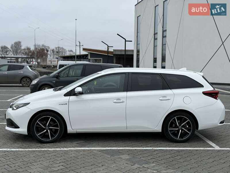 Універсал Toyota Auris 2017 в Луцьку фото 3 Універсал Toyota Auris 2017 в Луцьку