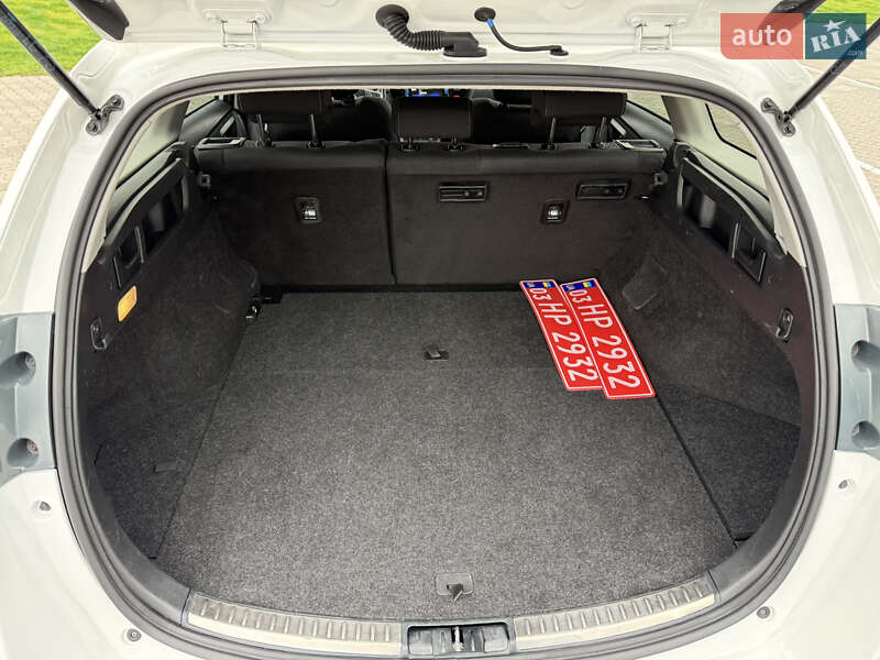 Універсал Toyota Auris 2017 в Луцьку фото 43 Універсал Toyota Auris 2017 в Луцьку