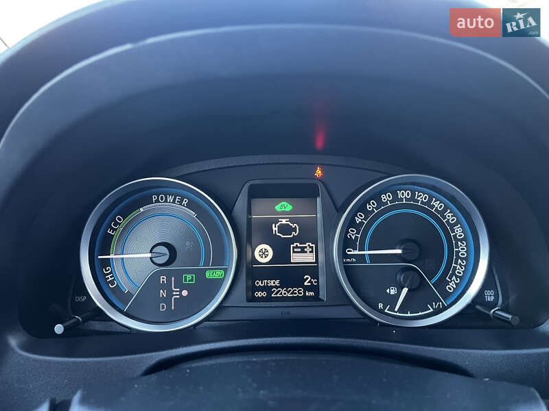 Хэтчбек Toyota Auris 2013 в Луцке