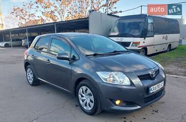 Хэтчбек Toyota Auris 2008 в Николаеве