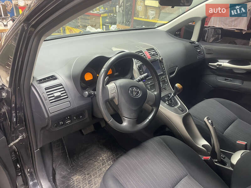 Хэтчбек Toyota Auris 2008 в Харькове