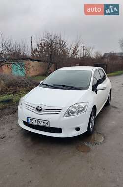 Хетчбек Toyota Auris 2011 в Козятині