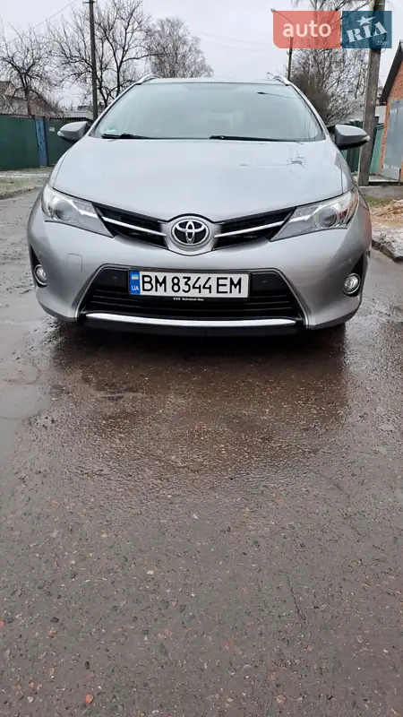 Toyota Auris 2014
