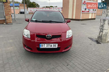 Хэтчбек Toyota Auris 2007 в Николаеве