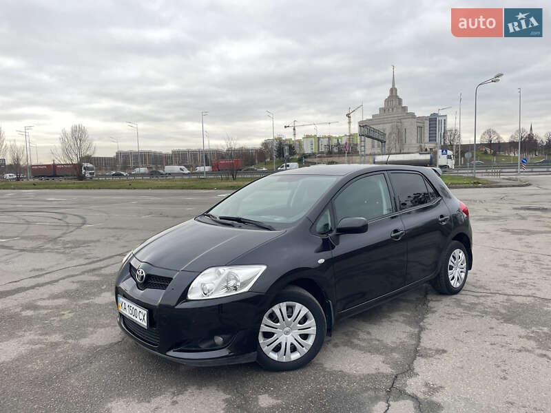 Хетчбек Toyota Auris 2008 в Києві