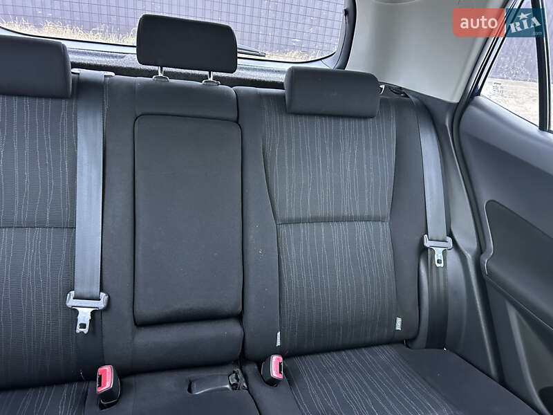 Хэтчбек Toyota Auris 2008 в Буче