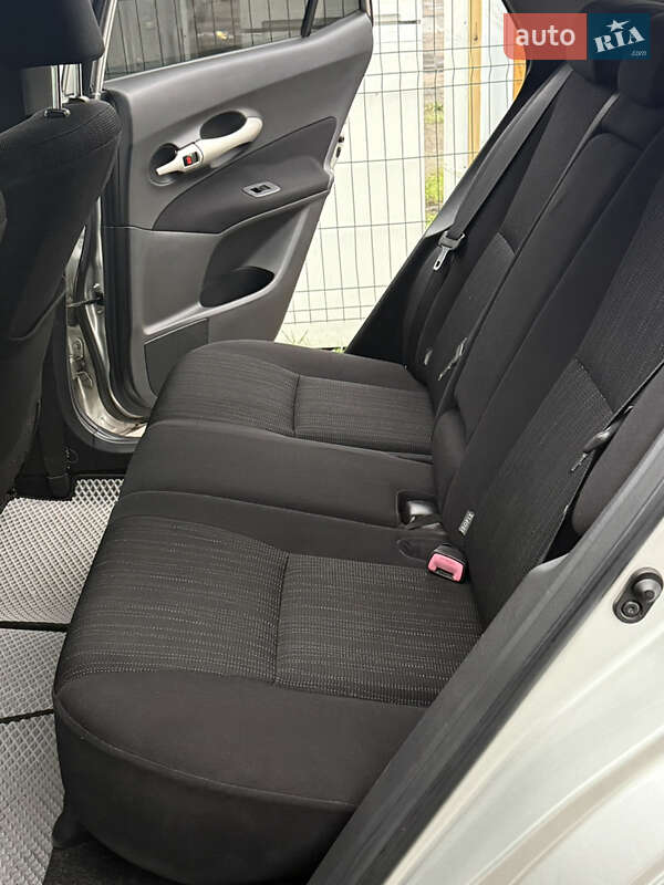 Хэтчбек Toyota Auris 2007 в Одессе