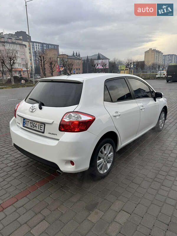 Хетчбек Toyota Auris 2011 в Івано-Франківську фото 7 Хетчбек Toyota Auris 2011 в Івано-Франківську