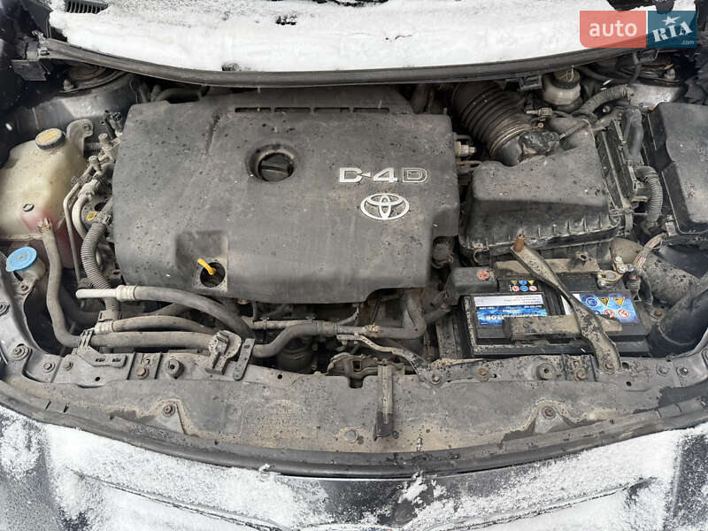 Хэтчбек Toyota Auris 2007 в Львове