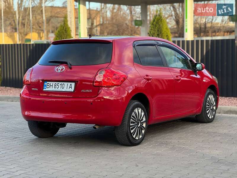 Хэтчбек Toyota Auris 2007 в Одессе