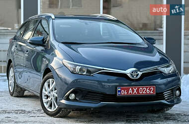 Универсал Toyota Auris 2016 в Житомире