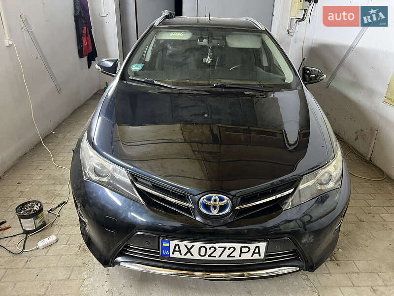 Toyota Auris 2013