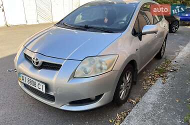 Хэтчбек Toyota Auris 2007 в Обухове