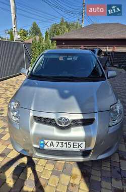 Хетчбек Toyota Auris 2007 в Вишгороді