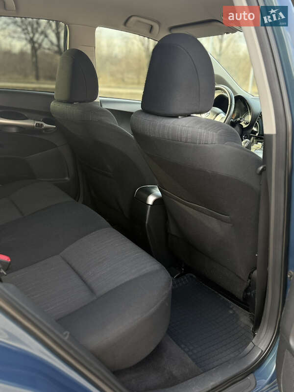 Хэтчбек Toyota Auris 2008 в Запорожье