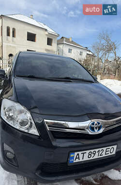 Хетчбек Toyota Auris 2012 в Івано-Франківську