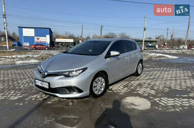 Хетчбек Toyota Auris 2015 в Шепетівці