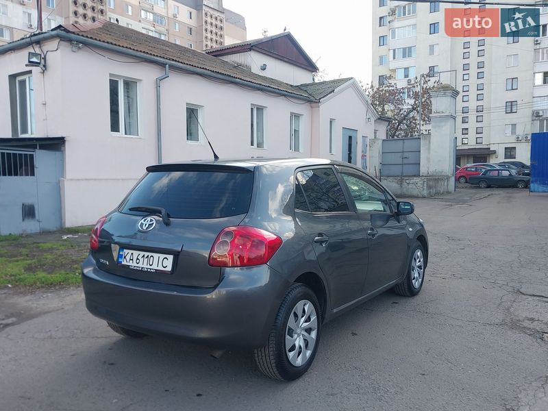 Хэтчбек Toyota Auris 2008 в Николаеве
