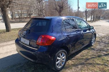 Хэтчбек Toyota Auris 2007 в Черновцах
