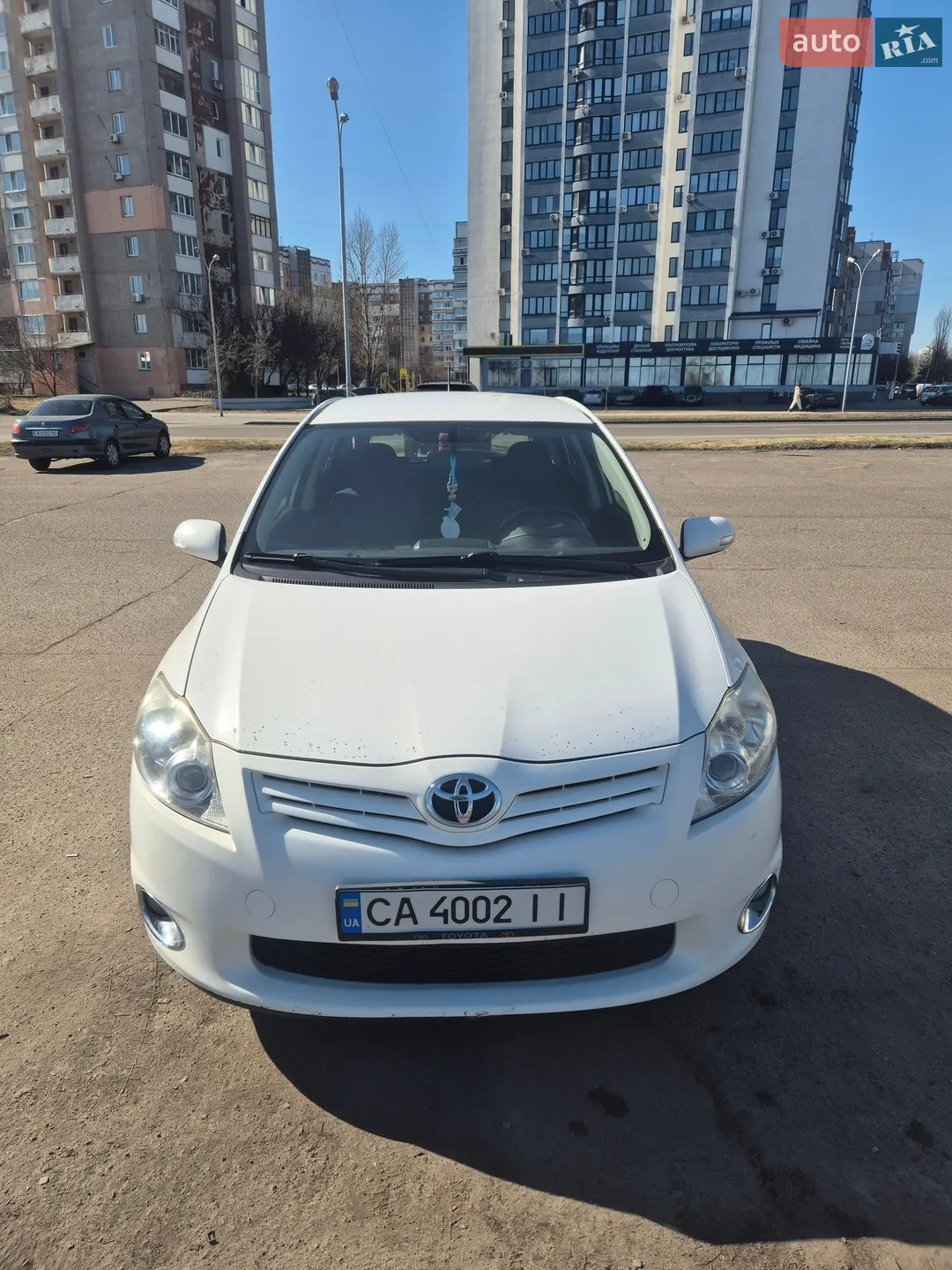 2011 Toyota Auris - мініатюра 2