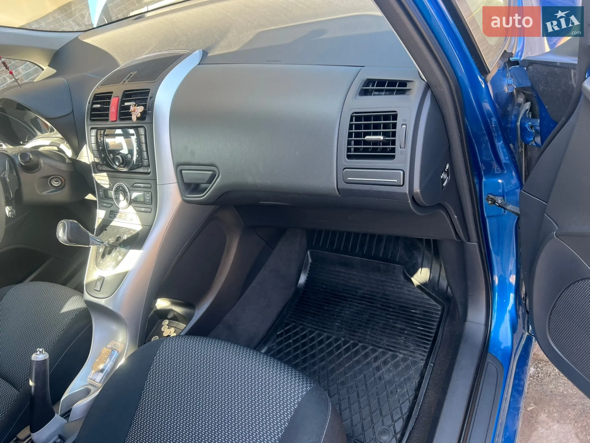 2010 Toyota Auris - мініатюра 35