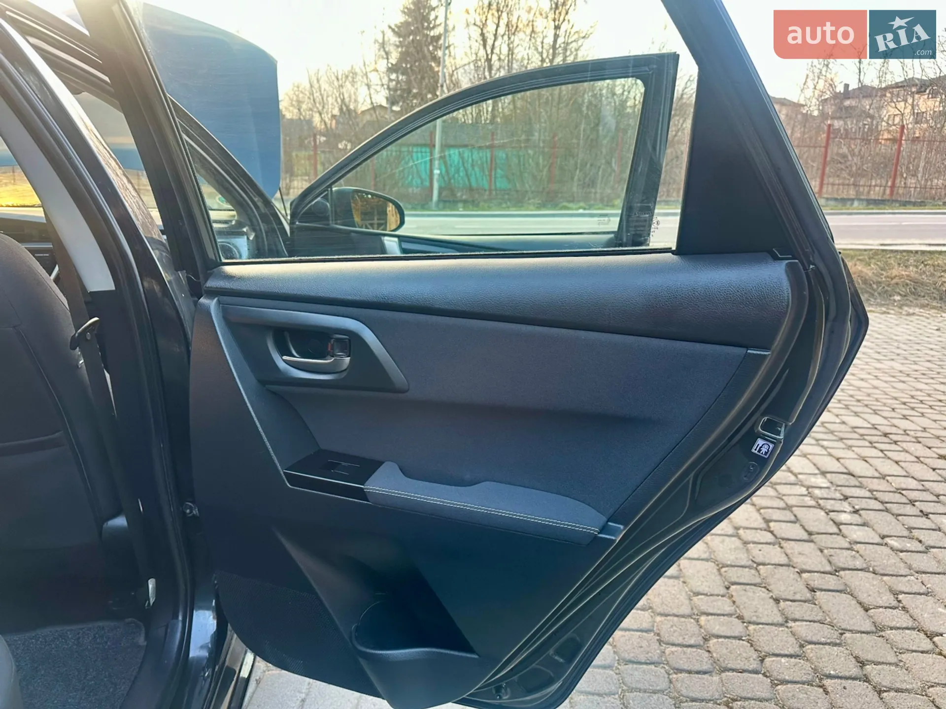 2014 Toyota Auris - мініатюра 21