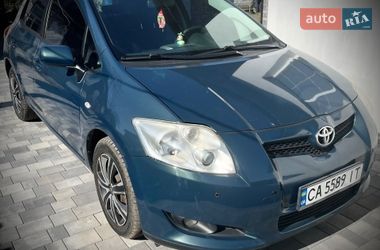 Хэтчбек Toyota Auris 2008 в Черкассах