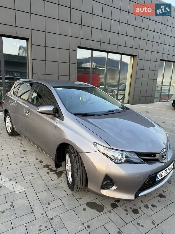 Toyota Auris