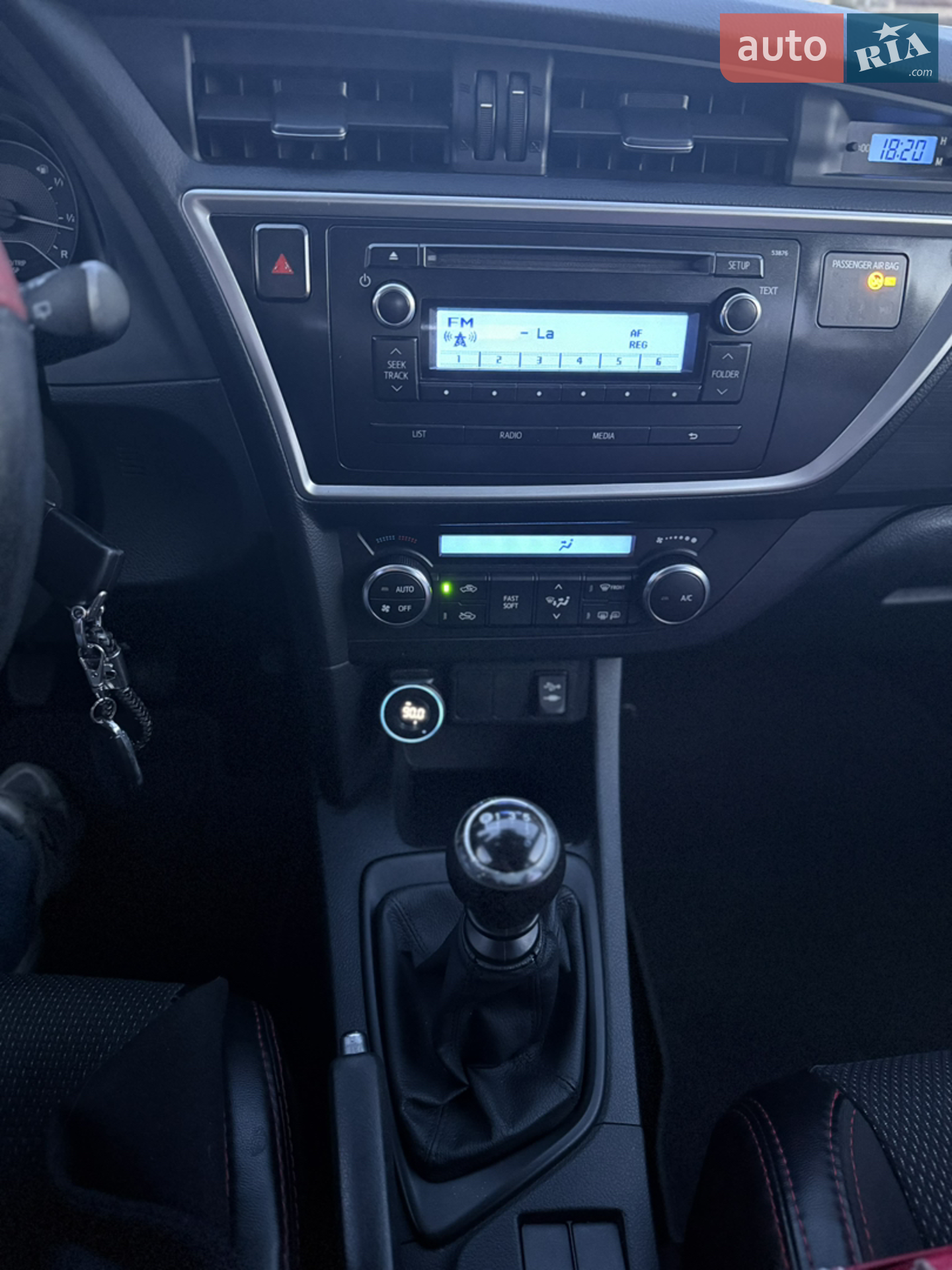2013 Toyota Auris - мініатюра 10
