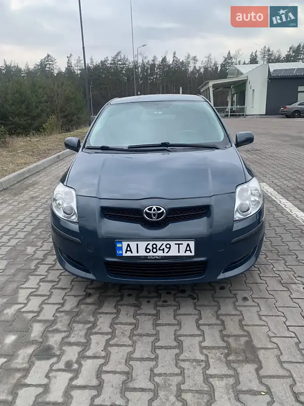 Toyota Auris