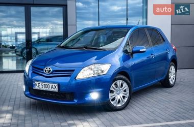 Хэтчбек Toyota Auris 2011 в Днепре