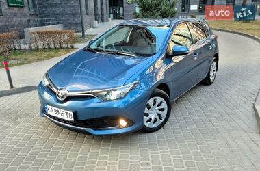 Хетчбек Toyota Auris 2016 в Києві