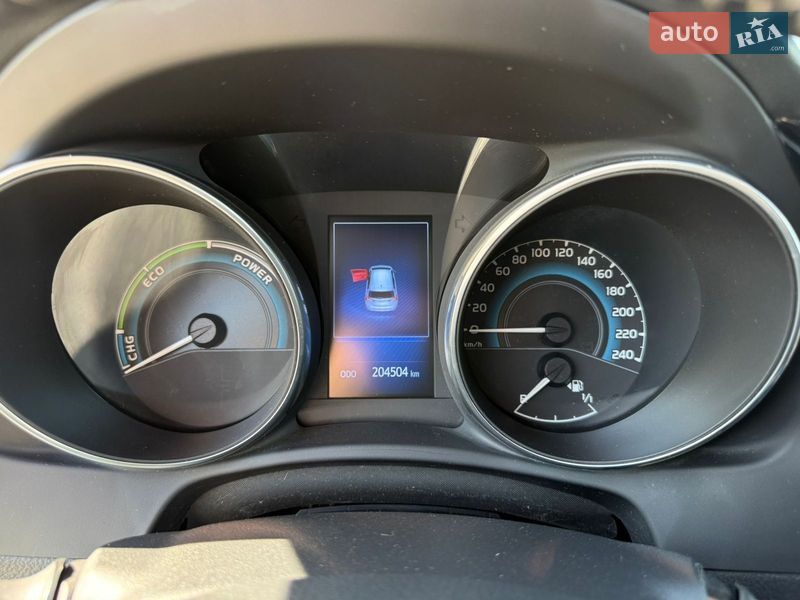 Хетчбек Toyota Auris 2016 в Ужгороді